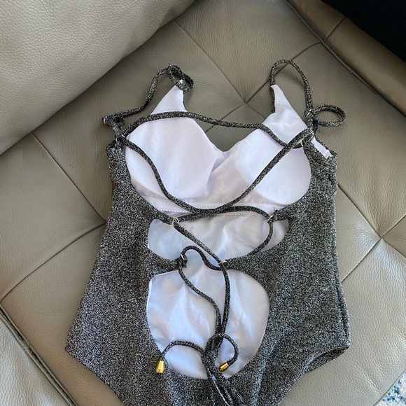 NWOT swim suit✨ - Picture 4 of 5
